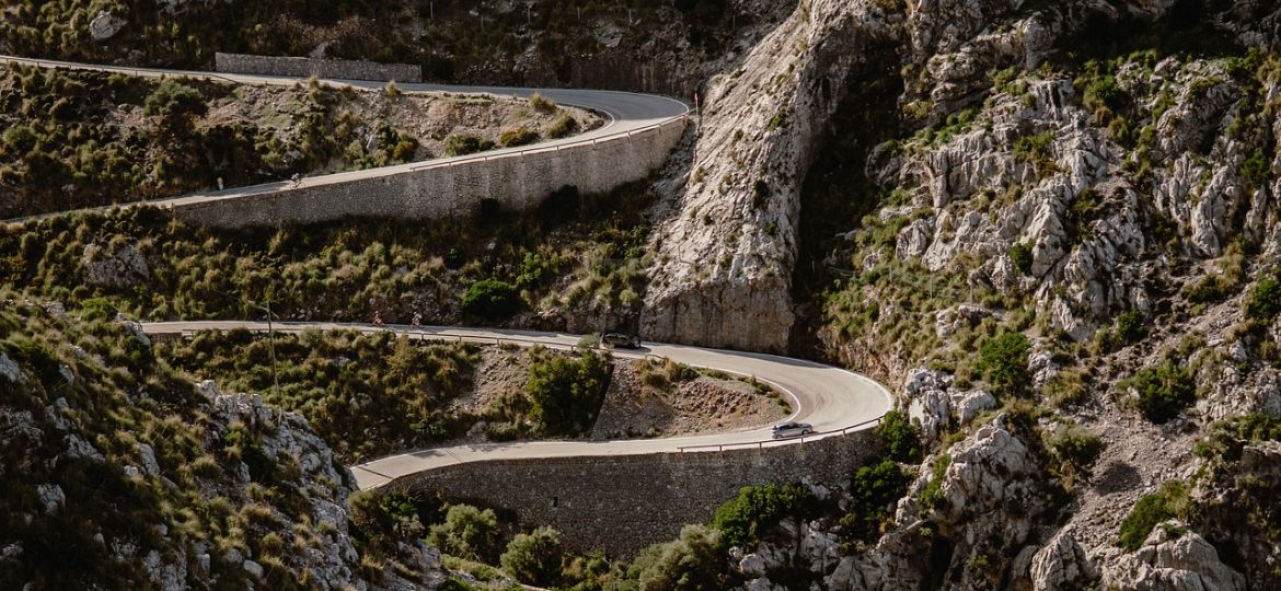Carros na estrada